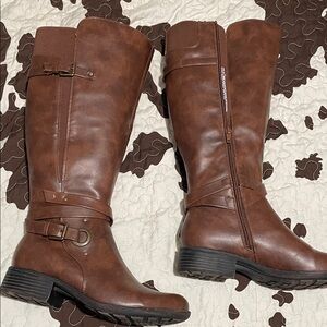 NWOT-Brown Knee-High Riding Boots